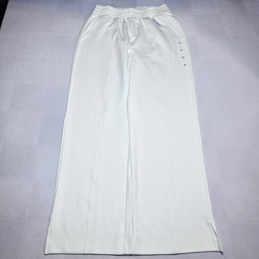 NEW Old Navy Dynamic Fleece Pant Womens Medium High Rise Wide Leg Magnolia White